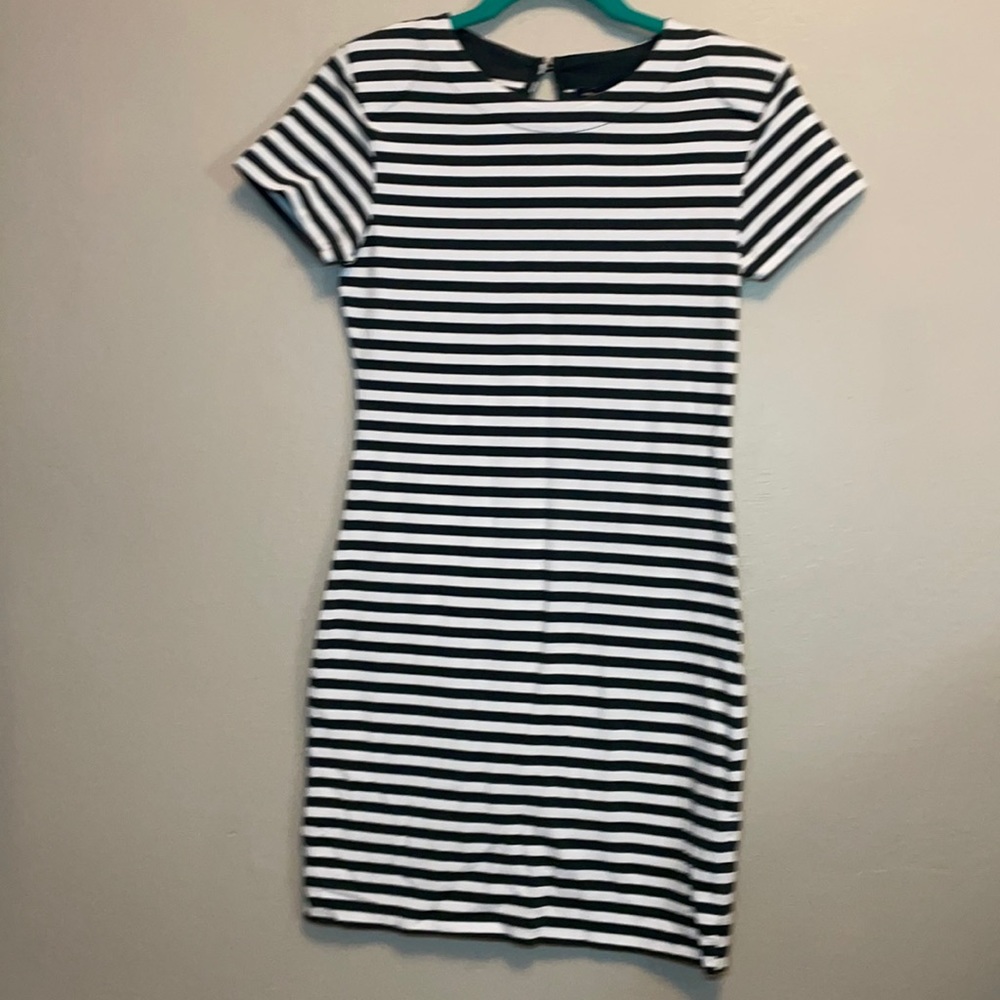 Pre-owned French Connection stripe dress Sz 6